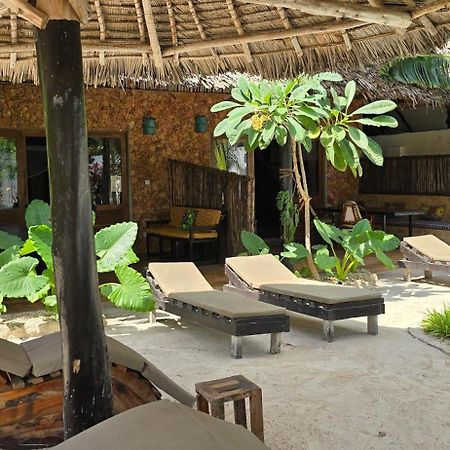Salama & Mbuyuni Bungalows マテムウェ エクステリア 写真