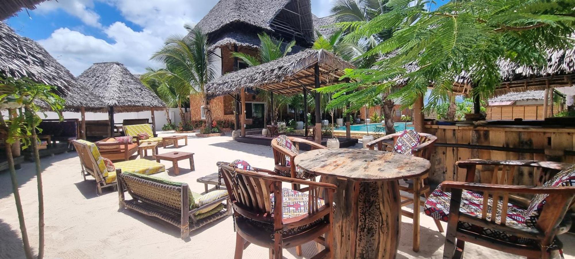 Salama & Mbuyuni Bungalows マテムウェ エクステリア 写真