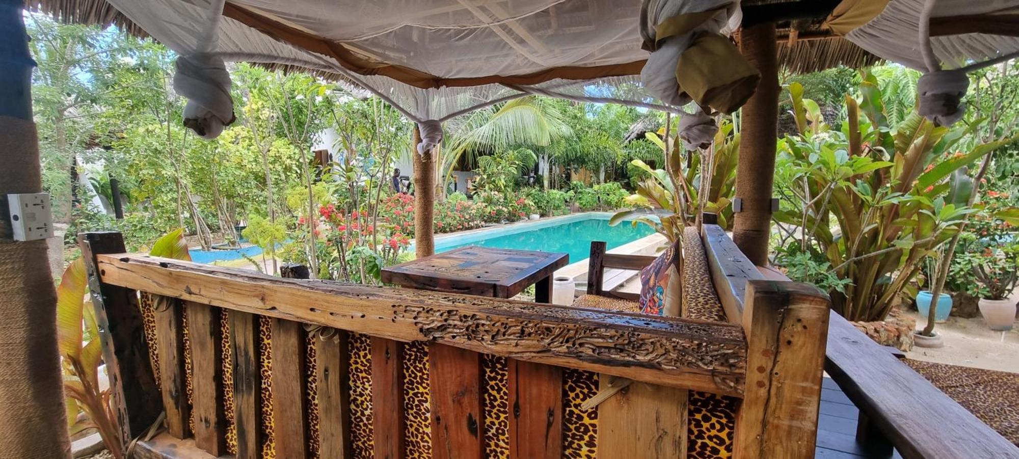 Salama & Mbuyuni Bungalows マテムウェ エクステリア 写真