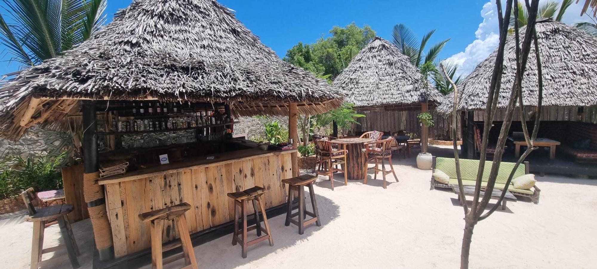 Salama & Mbuyuni Bungalows マテムウェ エクステリア 写真