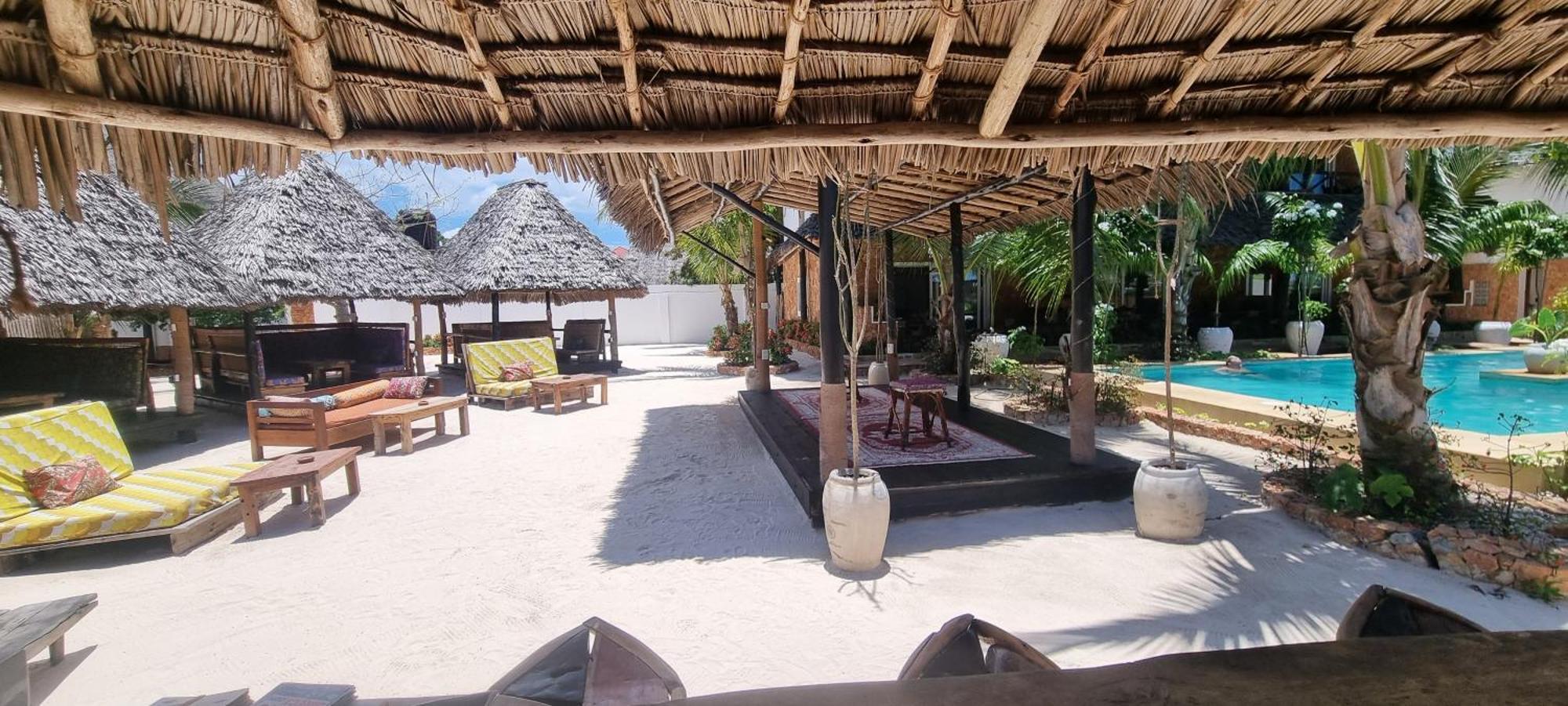 Salama & Mbuyuni Bungalows マテムウェ エクステリア 写真