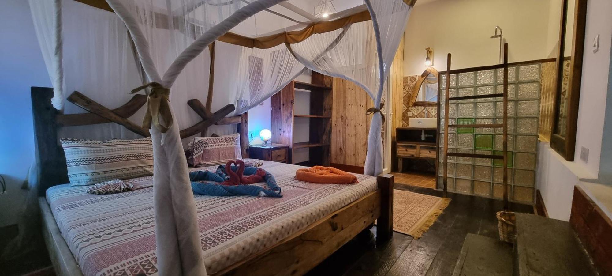 Salama & Mbuyuni Bungalows マテムウェ エクステリア 写真
