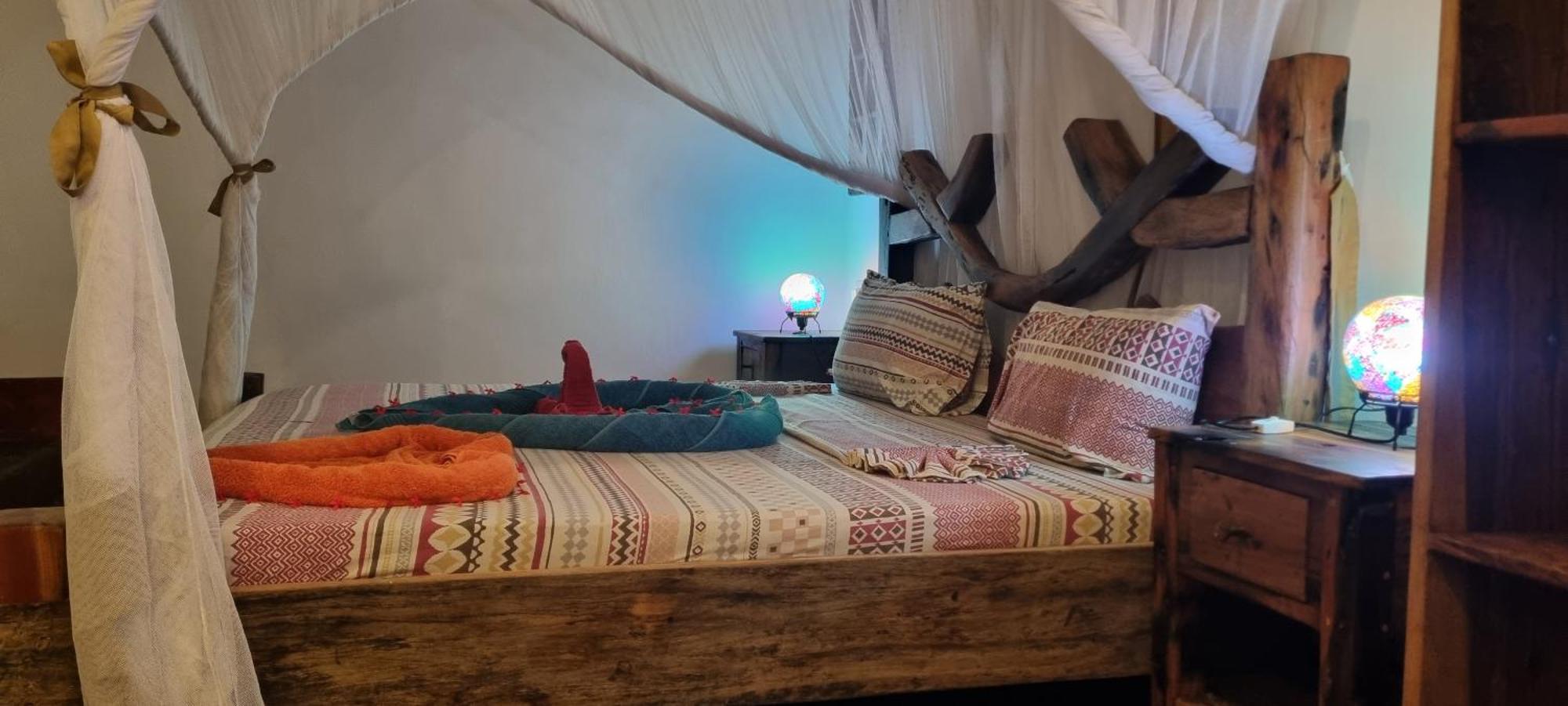 Salama & Mbuyuni Bungalows マテムウェ エクステリア 写真