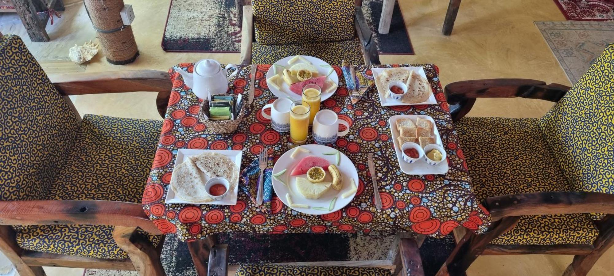 Salama & Mbuyuni Bungalows マテムウェ エクステリア 写真